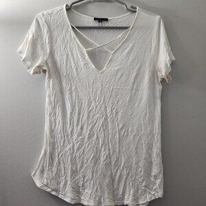 Dynamite V Neck T-Shirt sz S